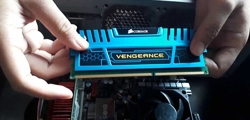 Cara Memasang RAM DDR4 di PC